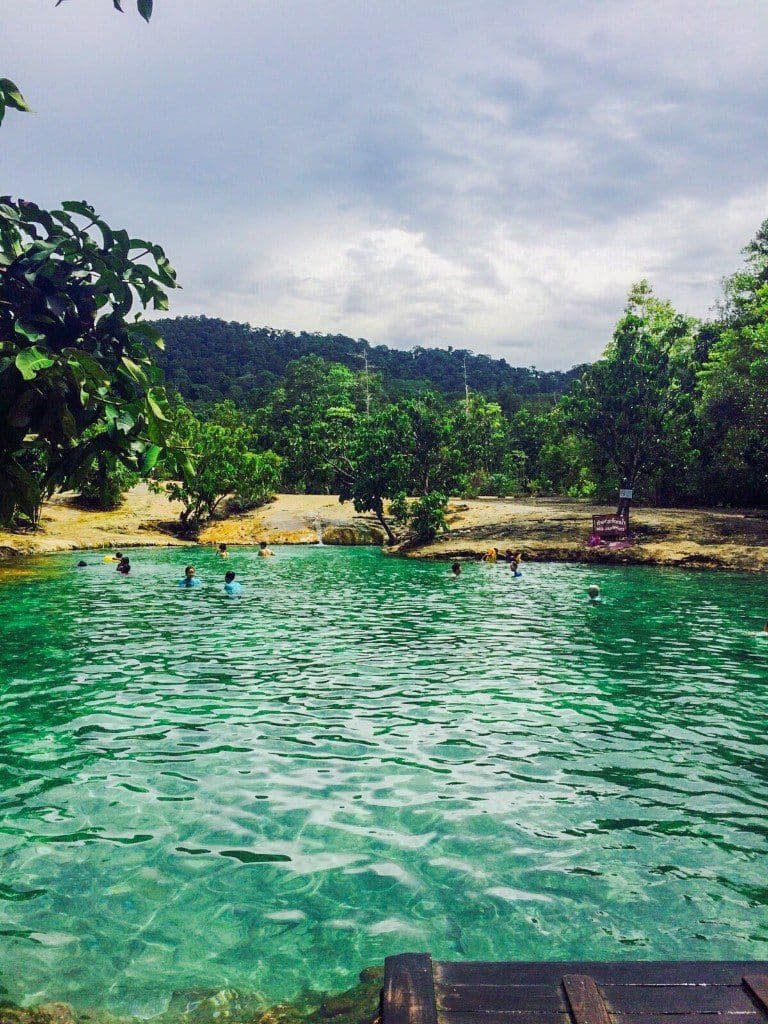 Emerald Pool (Sa Morakot) in Krabi — turquoise natural swimming pool surrounded by tropical rainforest